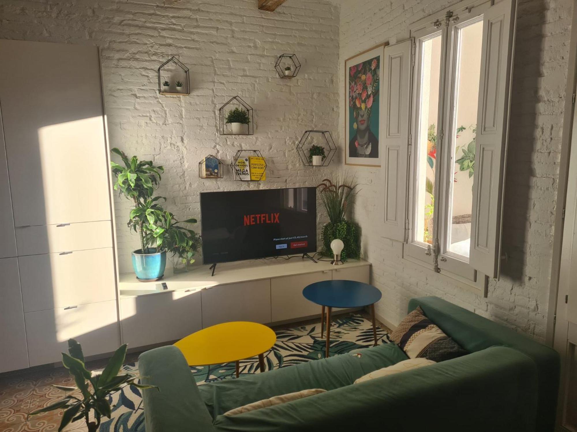 Enchanting 2 Bedroom Flat With Terrace Near Placa Espanya 바르셀로나 외부 사진